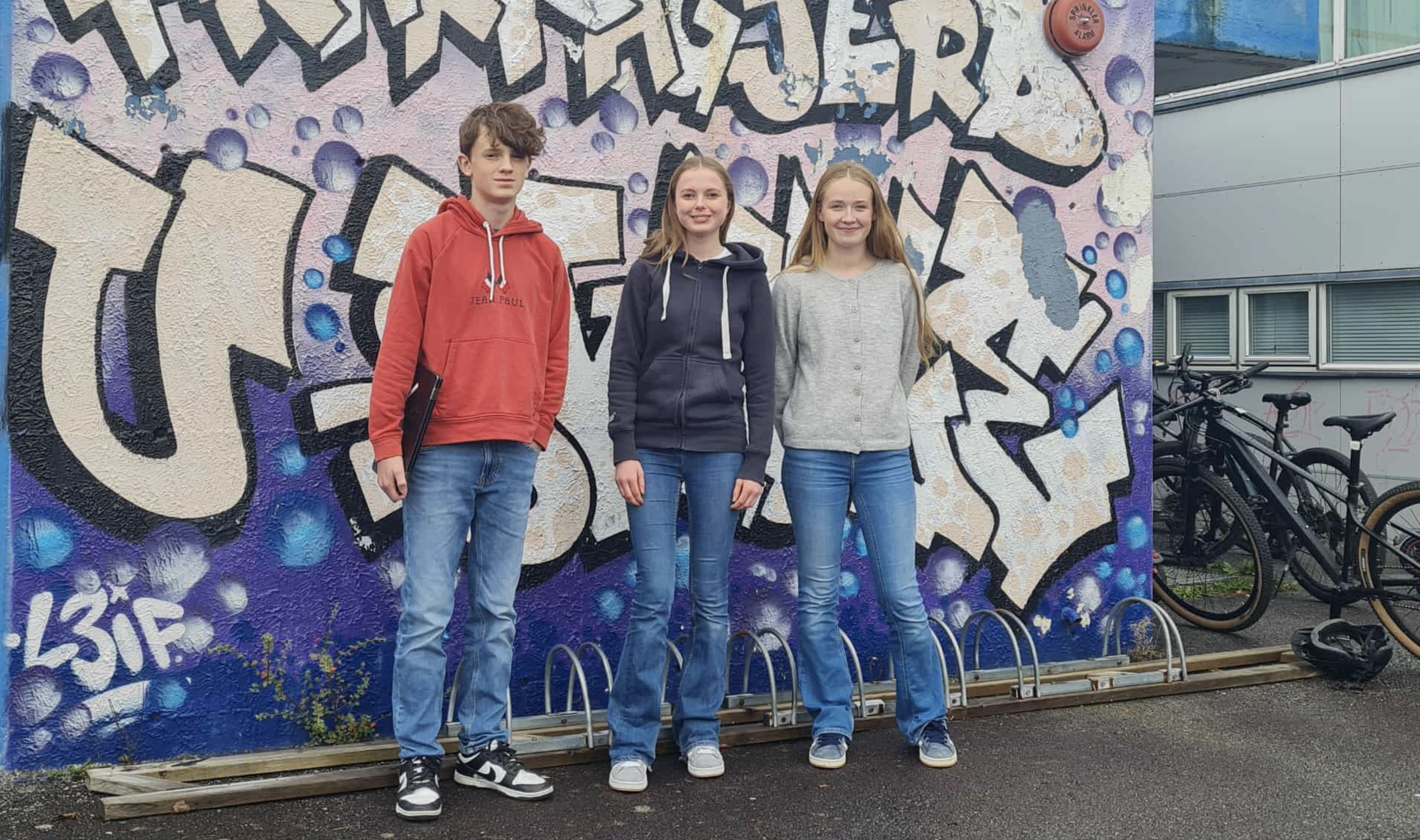 Nora, Mathilde og Per Olav 9D på Frakkagjerd Ungdomsskole.