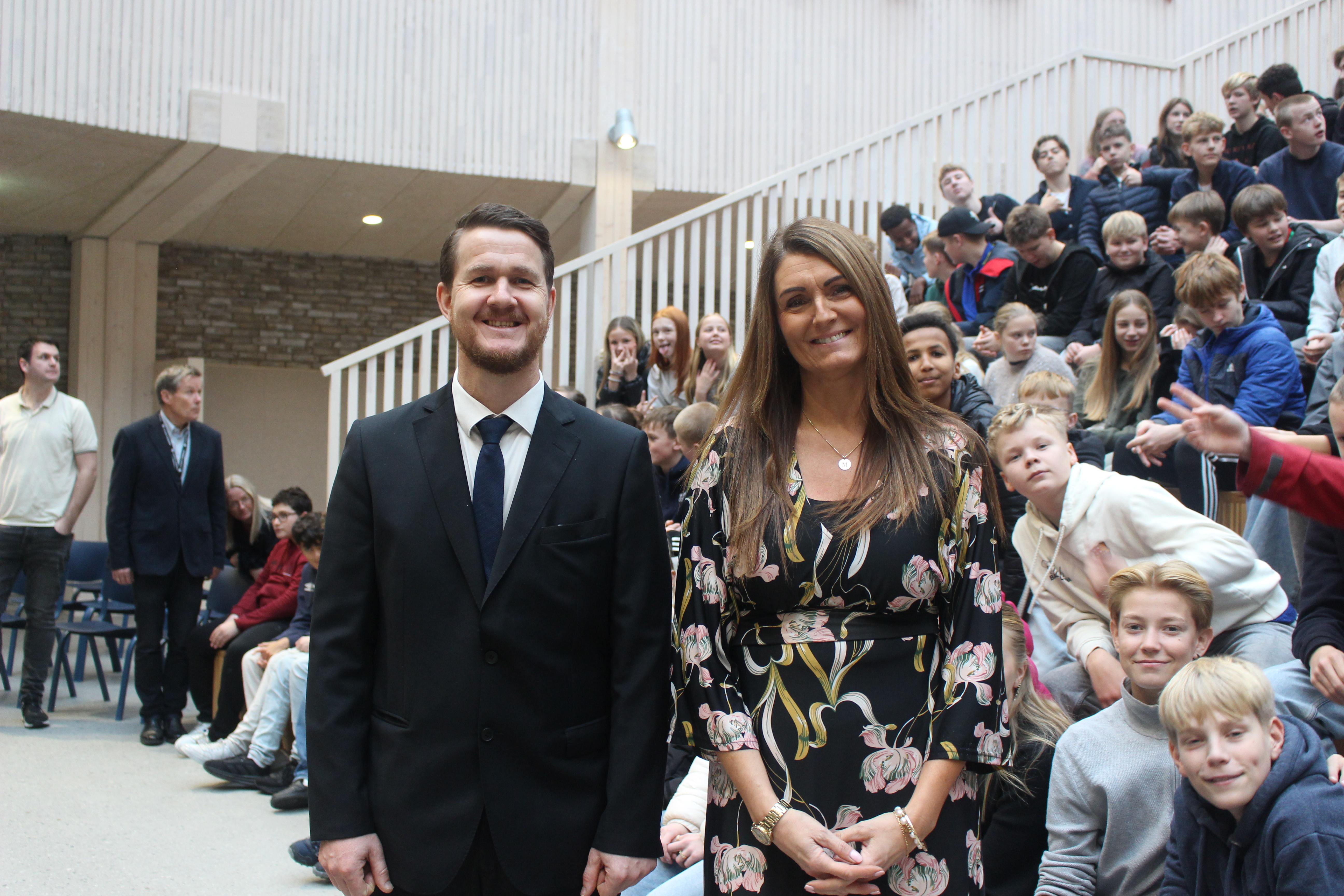 Rektor Harald Heien og inspektør Monika B. Andersen under den offisielle åpningen av skolen i november i fjor.
