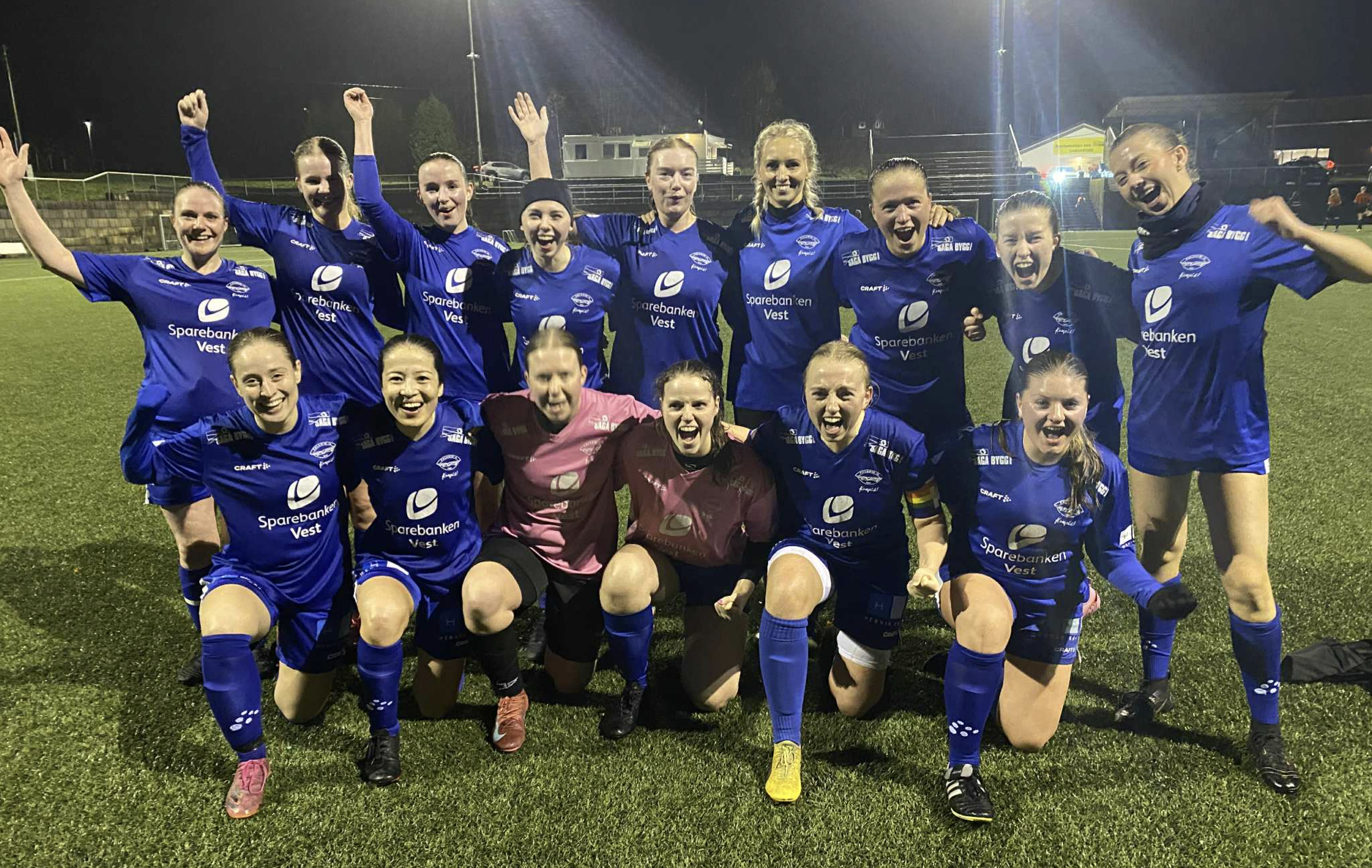 Ffv: Solveig Egge, Sakina Zuhab, Viktoria Søfteland, Emma Kinn, Elena Simone Stenersen, Alva Toth.
Bfv: Mia Alsaker, Linnea K Øvernes, Mathea T Lønning, Karen Hjelmervik, Stine Rullestad, Helene H Breitve, Julie Kaltveit, Emma Askeland, Nikola Wolanska. Foto: Asbjørn Bakken