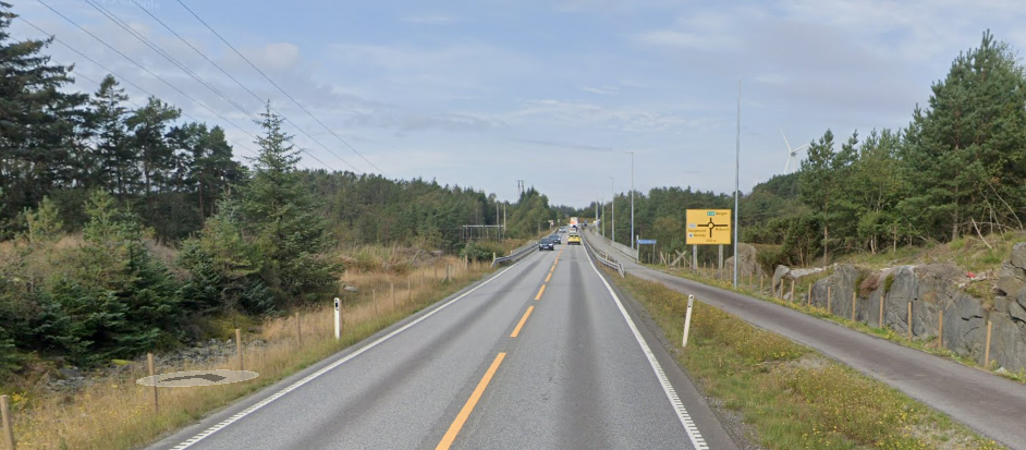 Ni forenklede forelegg ble skrevet ut ved Mjåsund i dag. Foto: Skjermdump fra Google Maps