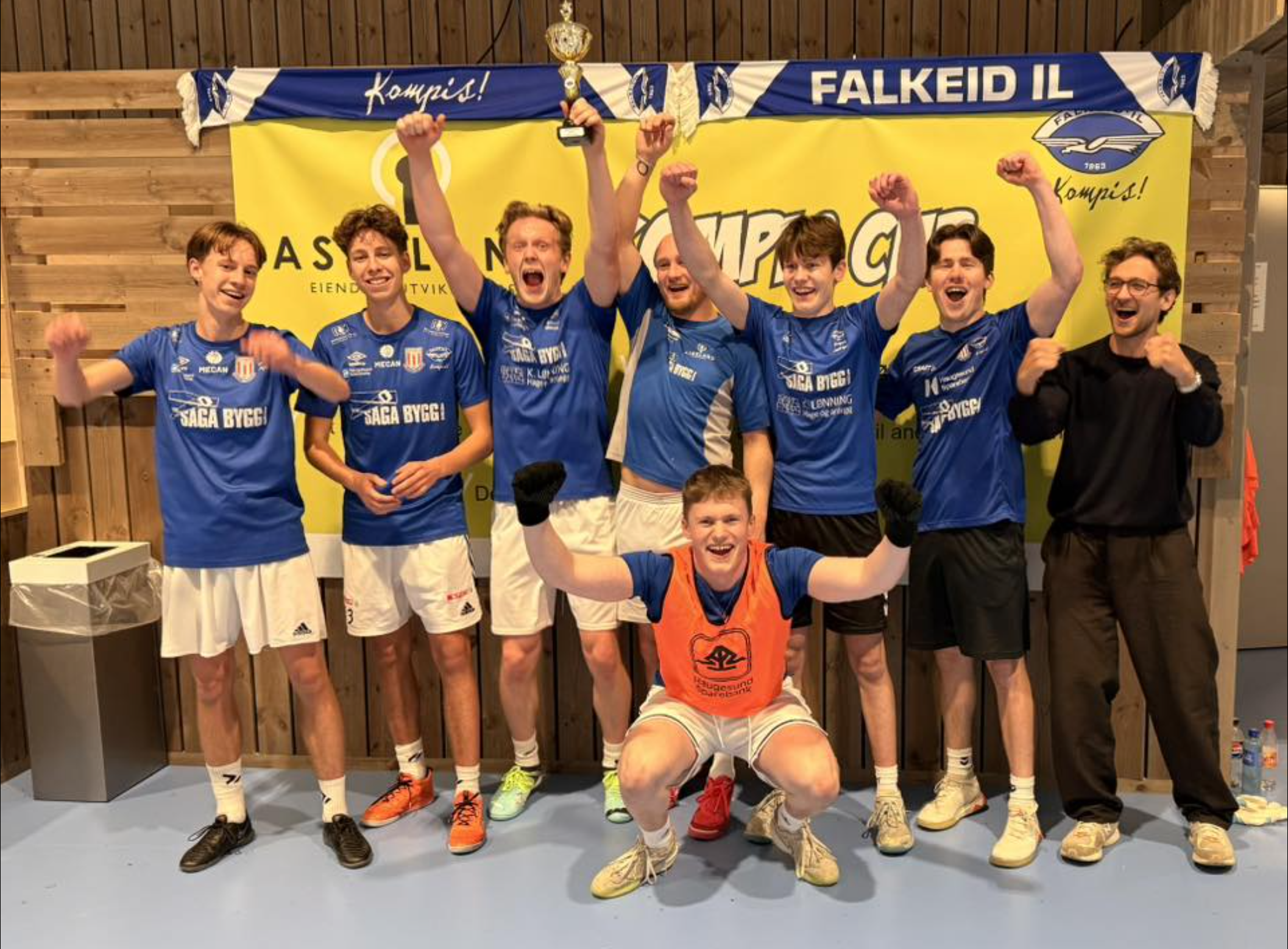 Bakkevigklanen, vinner Elite. Foto: Falkeid Il