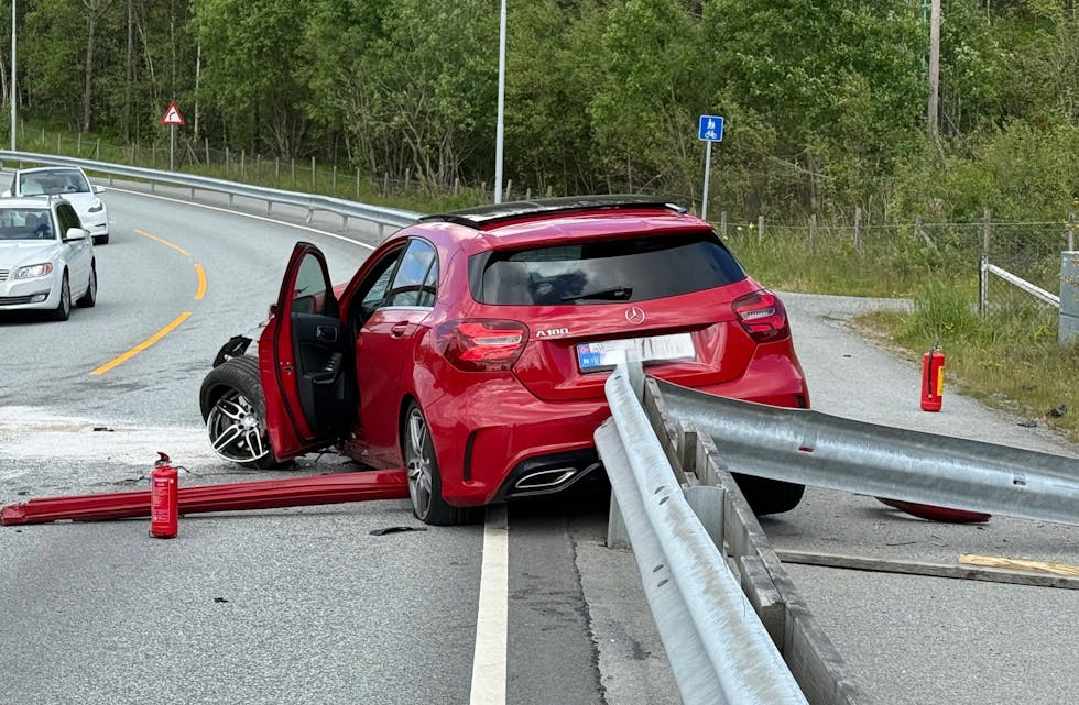 Unge bil- og MC-førere er overrepresentert i
ulykker som skyldes høyrisikoatferd, melder Statens vegvesen. Illustrasjonsfoto