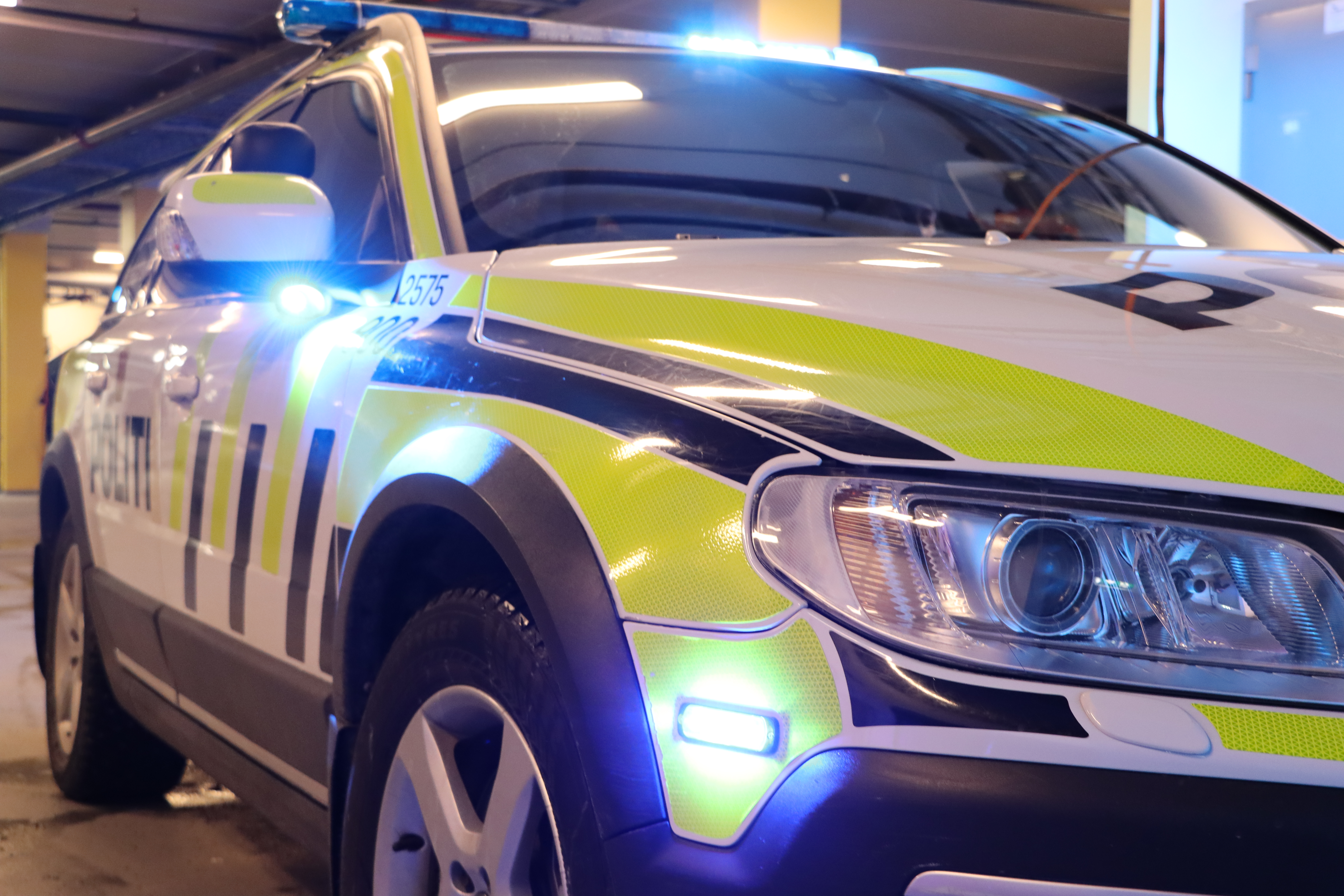 Illustrasjonsbilde. Hundepatrulje. Politibil. Utrykning. Haugesund politistasjon. Blålys. Foto Malene Sørensen Lundberg. Januar 2026.