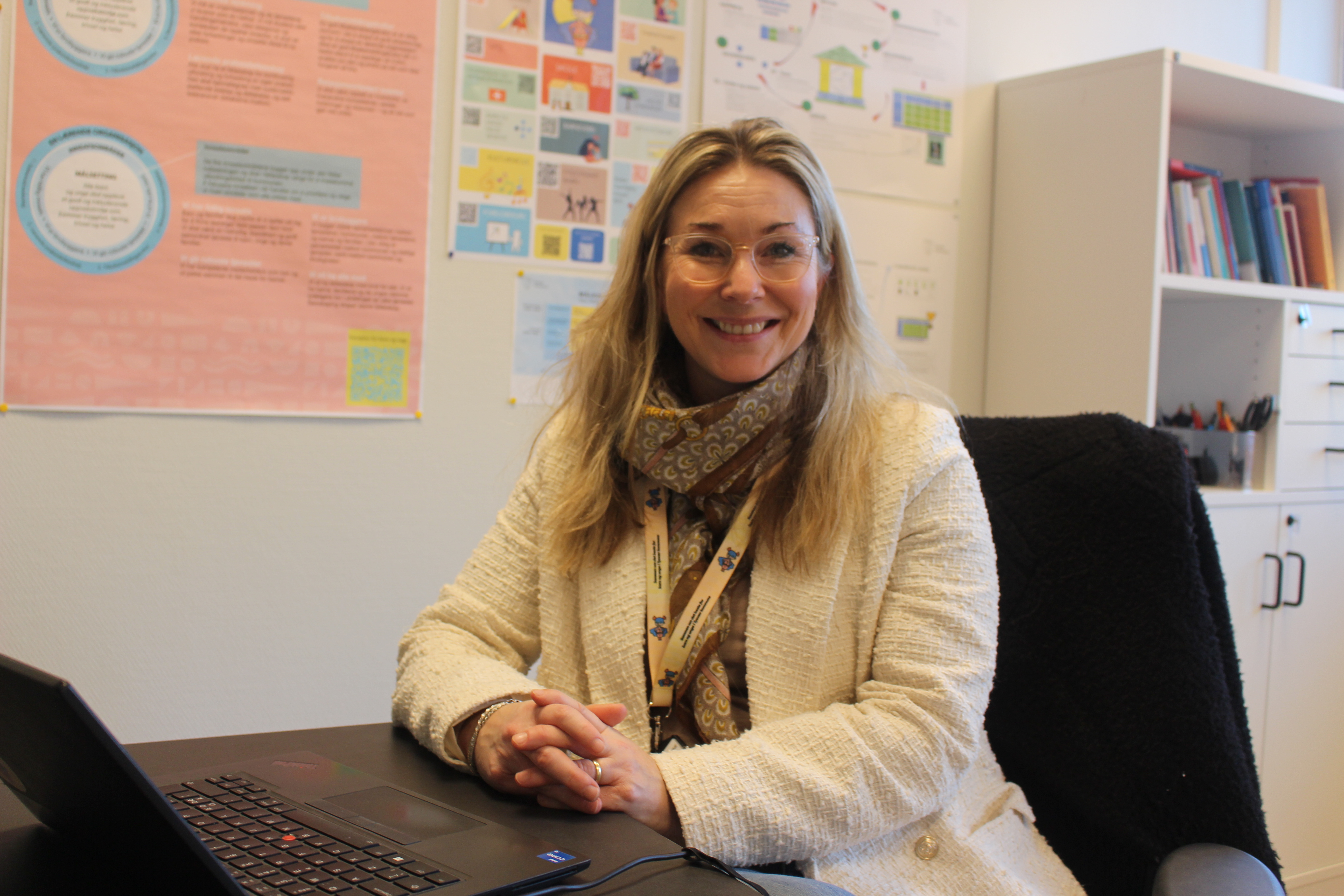 Ingvild Djuv har for første gong hatt handa på rattet ved revidering av skulebruksplan for Tysvær kommune. Ho har eit brennande ønske om eit godt og lærerikt skulemiljø for alle tysværelevane. Foto: Marit Tvedt