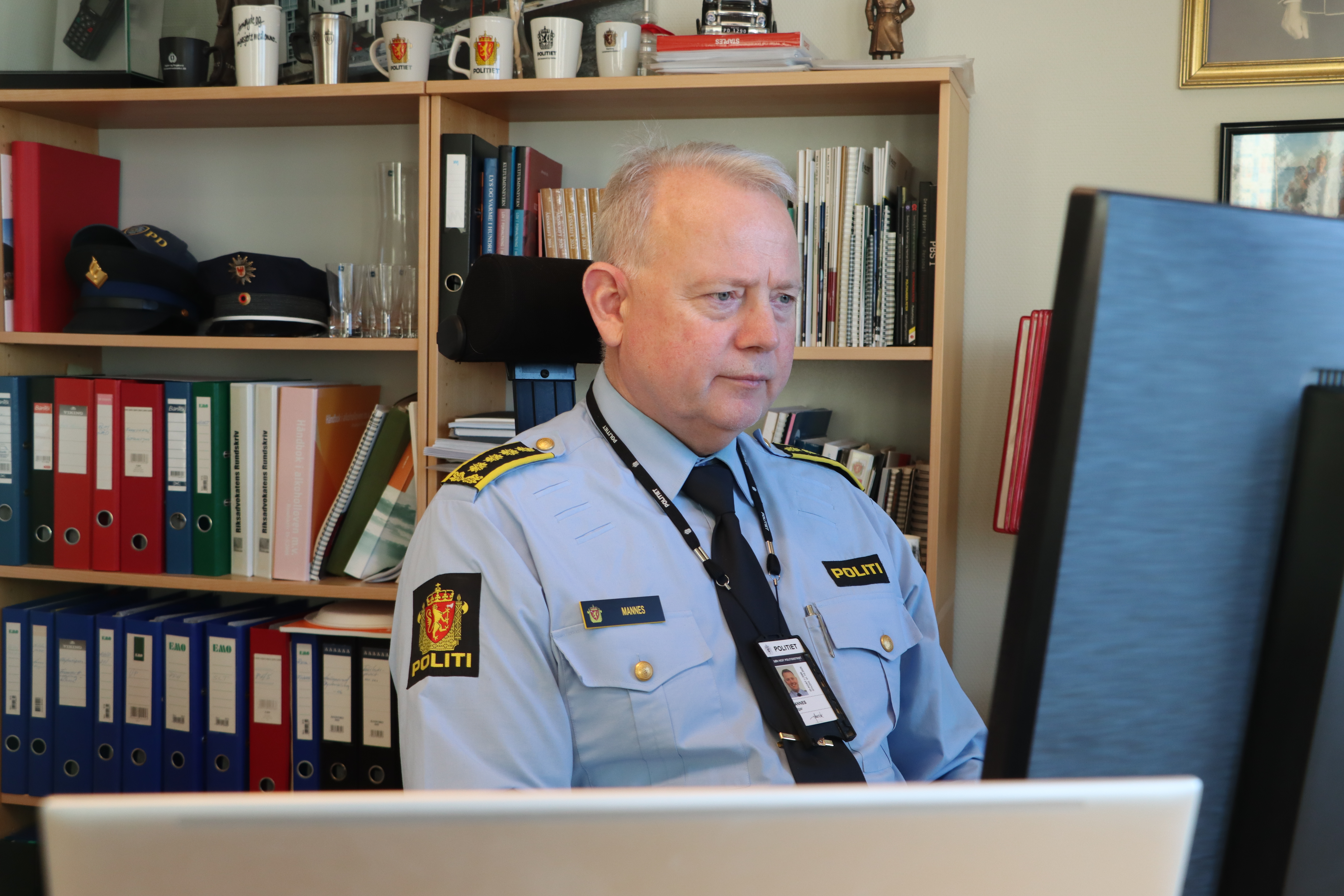 Politisjef Edgar Mannes har gode nyheiter å komme med i eit intervju i vekas avis. Foto: Malene Sørensen Lundberg