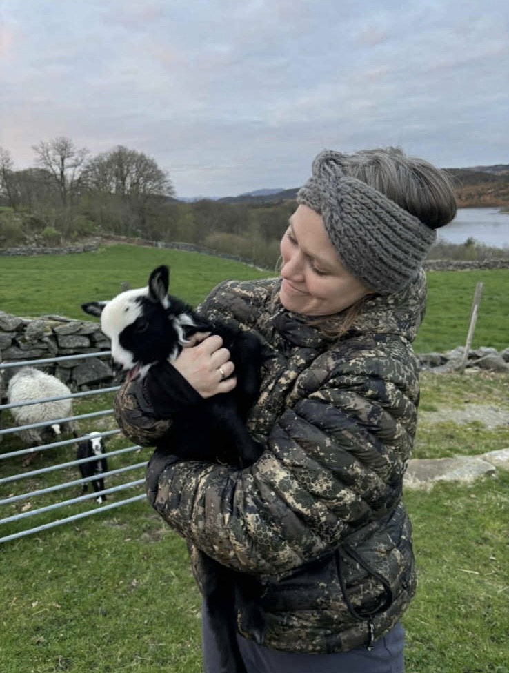 Liv Sissel Riise jobber for Falkeidbygda og samholdet der.