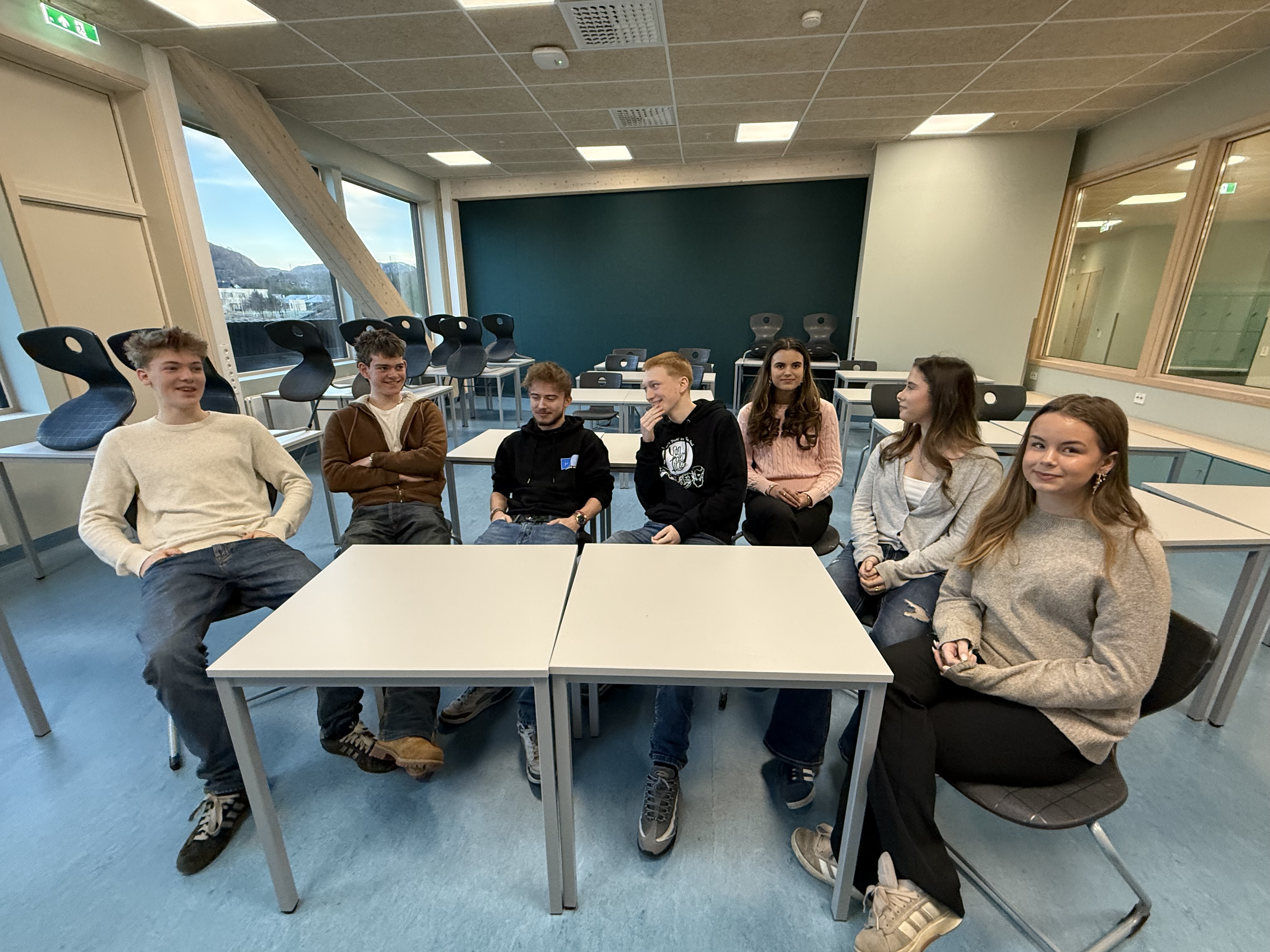 F.v: Victor Nyvoll, Vebjørn Eikeland Vestre, Markus Heimtun, Thomas Kolnes Scholl, Elvira Aksdal, Lise Frøyland Nygaard og Amelia Marta Nyland-Birkeland.