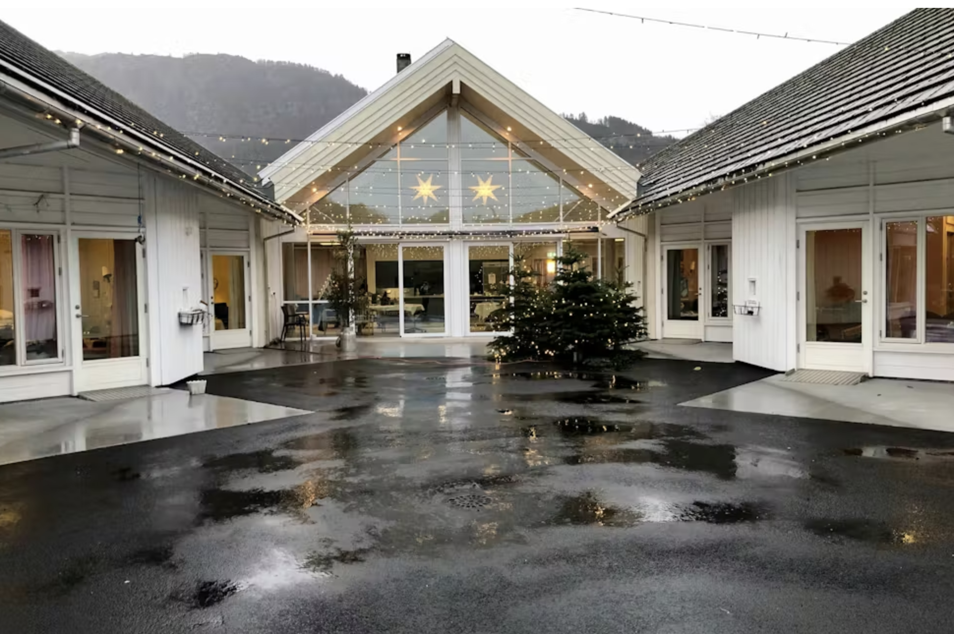 Tilsynet ble opprettet etter to enkelte saker; en på Nedstrandstunet (avbildet) og en på Aksdaltunet.