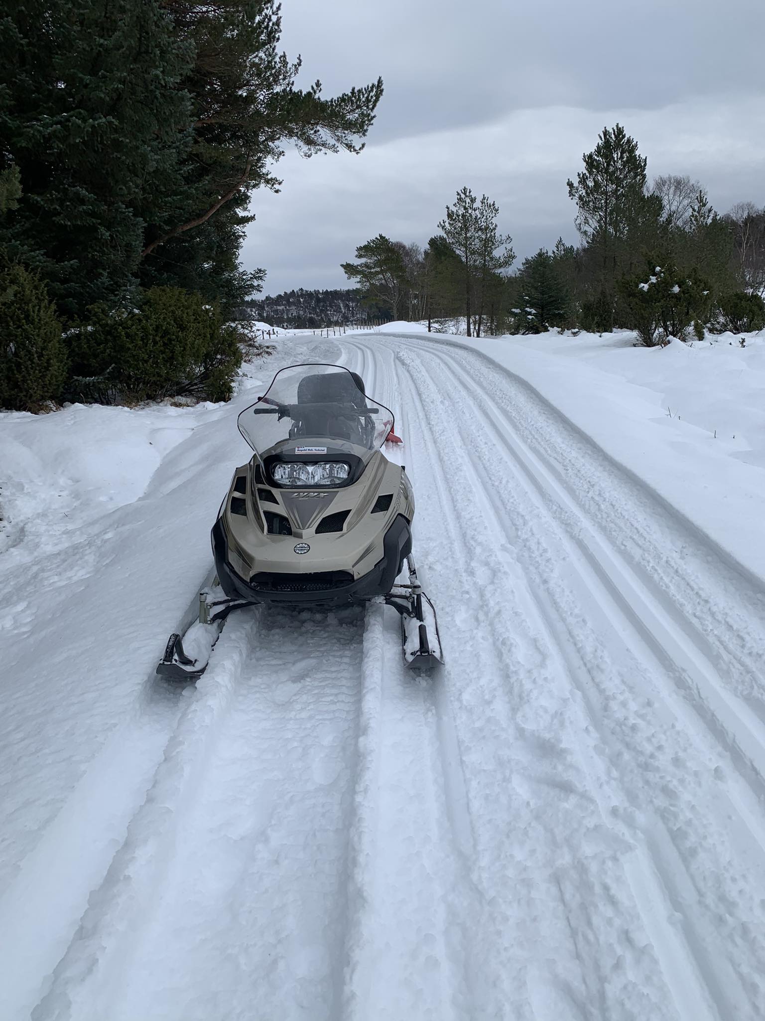 Mandag ble det kjørt opp løyper fra Asparmarka barnehage mot Eikeskog.