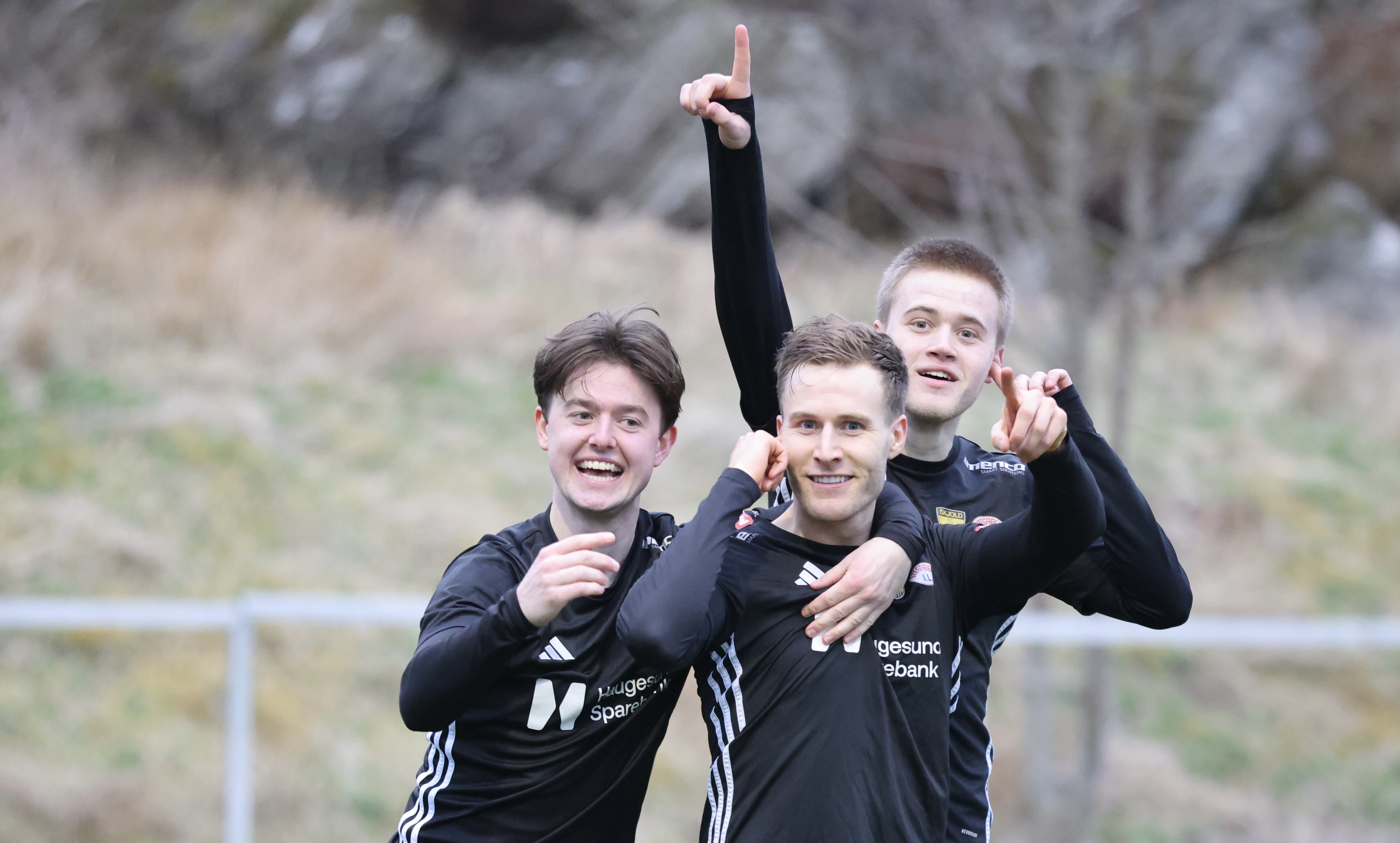 Disse tre fikk kritikk for at de ikke kunne score mål. Vel i dag ble det hattrick både på Håvard Hovland og Håkon Mannsåker. Jørgen Røksund var en av de som var mest involvert i kampen i kveld. Foto: Alf-Einar Kvalavåg