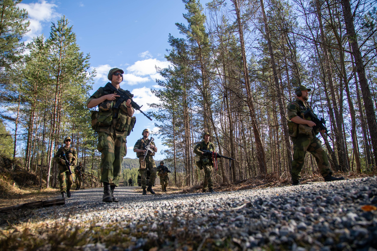 Øvelsen gjennomføres i to faser, med aktivitet i Agder fra 9. til 17. april og i Rogaland fra 13. til 27. april. Foto: Forsvaret