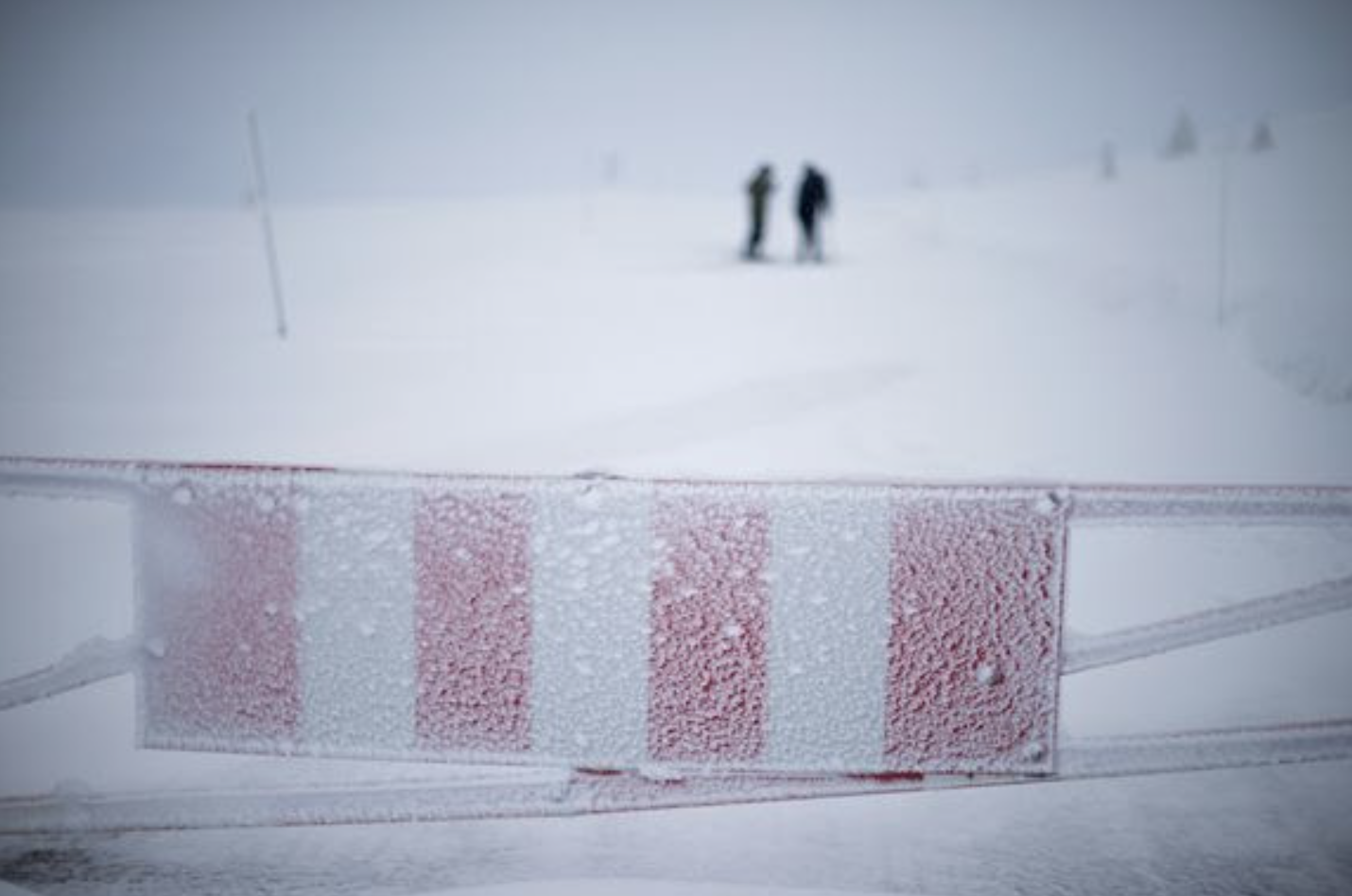 Ekstreværet "Dave" kommer med ekstremt kraftig vind. Det kan gjøre at veiforbindelser blir stengt på kort varsel. Foto. Jarle Wæhler / Statens vegvesen