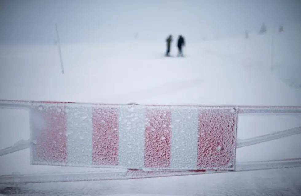 Ekstreværet "Dave" kommer med ekstremt kraftig vind. Det kan gjøre at veiforbindelser blir stengt på kort varsel. Foto. Jarle Wæhler / Statens vegvesen