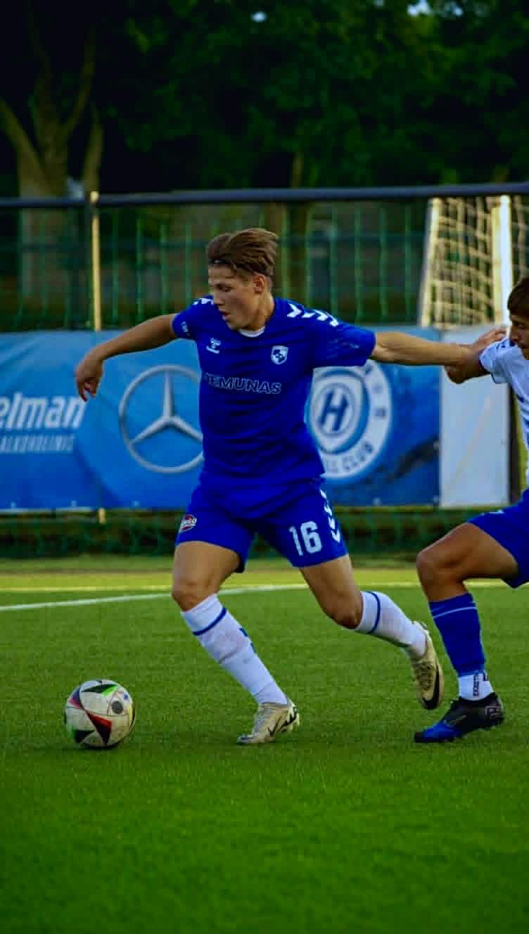 Minte Kastaljanov er fotballspiller, og mange ble kjent med fotballtalentet fra Skjoldastraumen da han spilte for Skjold IL.