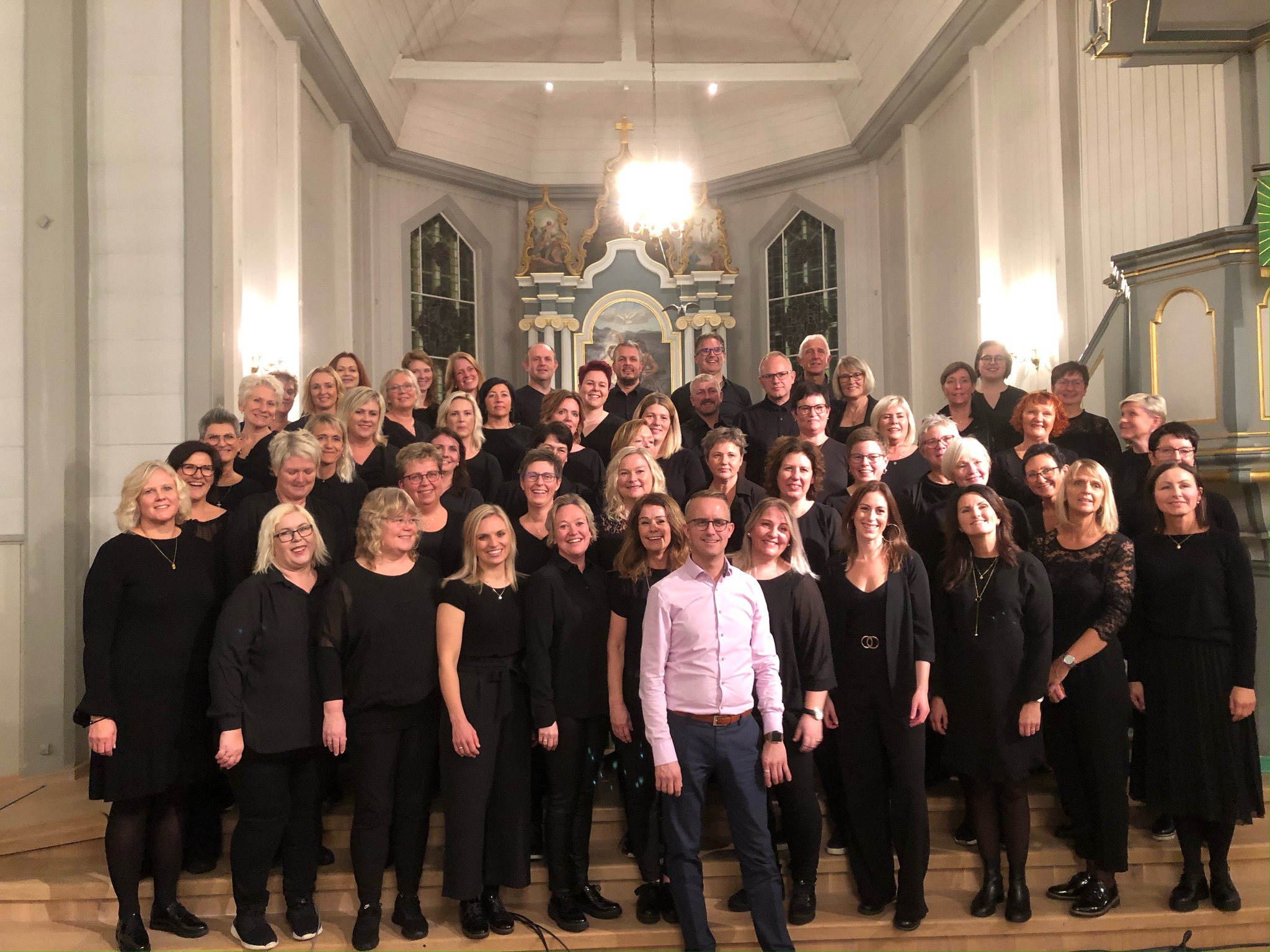 Sommarkonsertane startar med Øystein Lund Olafsen m/gruppe frå Bømlo gospel.