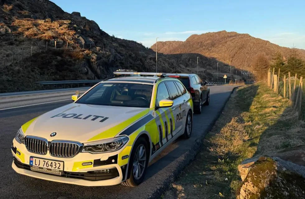Politiet varsler om pågående omreisende kriminelle i et innlegg på Facebook i dag.