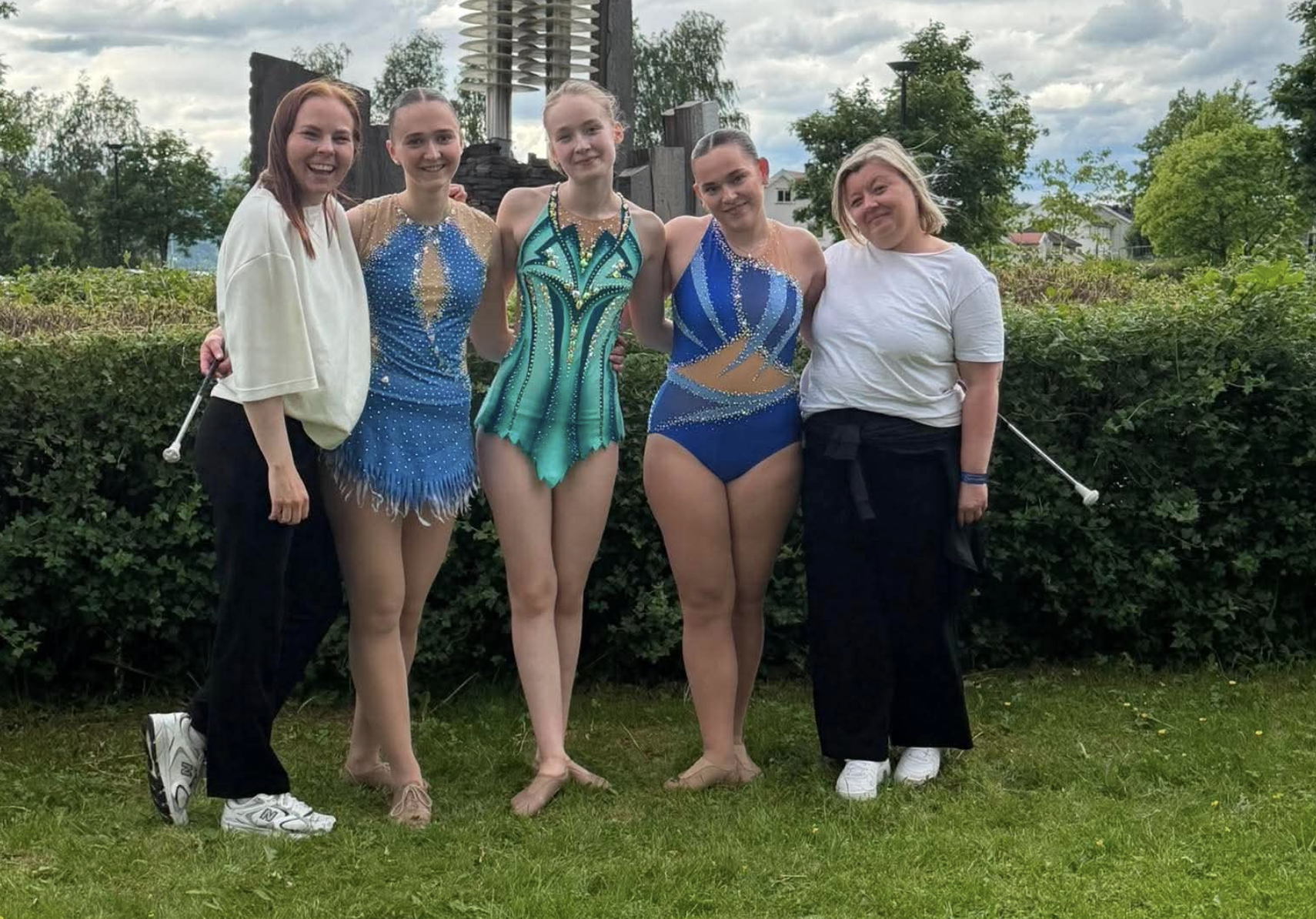 Troppen fra Frakkagjerd Drill på NM 2026. Fra venstre: Åshild Knudsen, Malene Kristofa Erland Aartun, Mathilde Gresvoll, Maria Søvik og Veronica Snare.