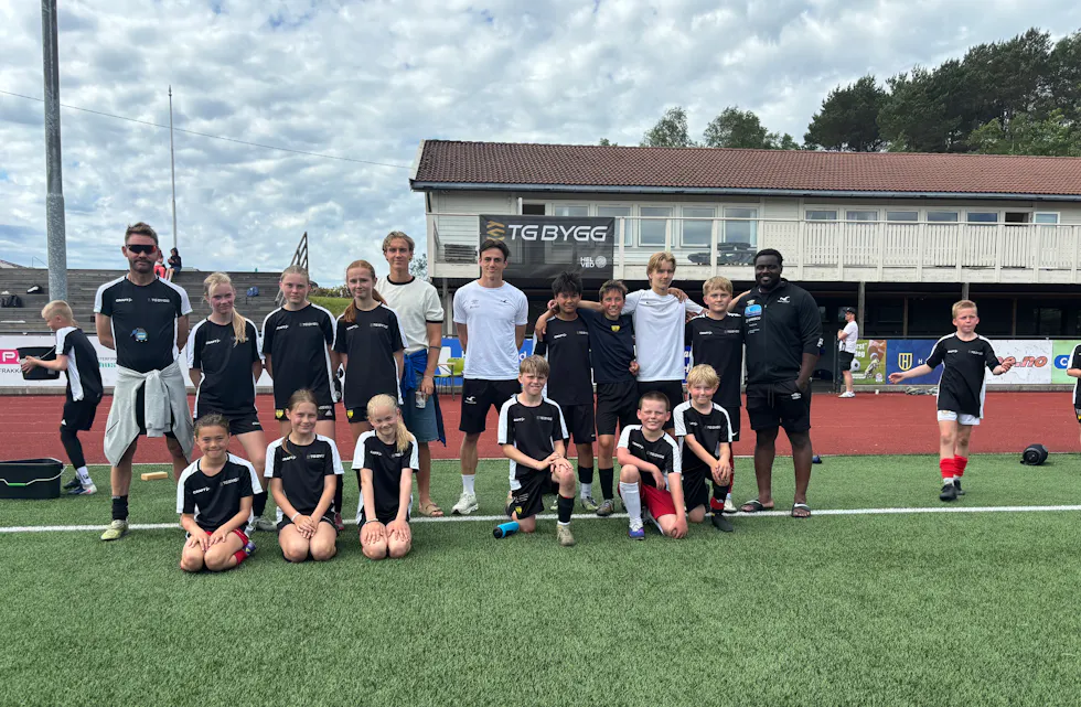Oppe fra venstre: Tommy Nordnes (trener), Ella Gregersen, Synne Rørtveit, Selma Mæland, Ramus Møller (FKH), Vegard Solheim (FKH), Axel Hittenkoffer, Max Steinsland, Simon Nedreskår, Kasper Hettervik, Patrick Titi Nyarko (trener)
Nede fra venstre: Liva Mjånes, Nora Stakland, Tiril Skogen, Odin Nordtveit, Søren Hindal, Jørgen Eikeskog