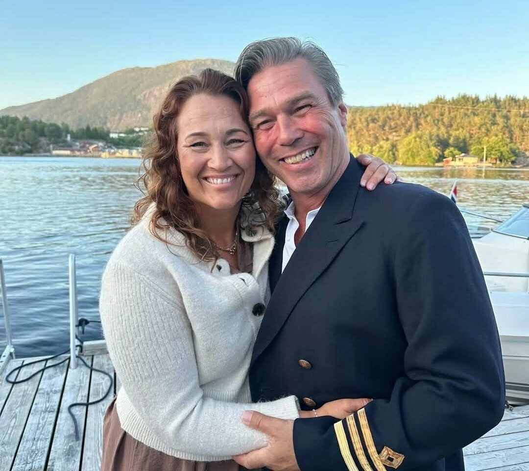 Therese Steine Hagland og Rune Hagland bor i Førresdalen og flytter inn på hytta på Nes om sommeren. Foto: Privat