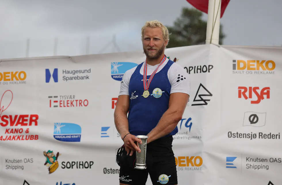 Kongepokalen til Gunnar Nydal Eide også i 2026. Men i år var det svært mange følelser i sving også for de beste kajakk utøverne i Norge. Foto: Alf-Einar Kvalavåg
