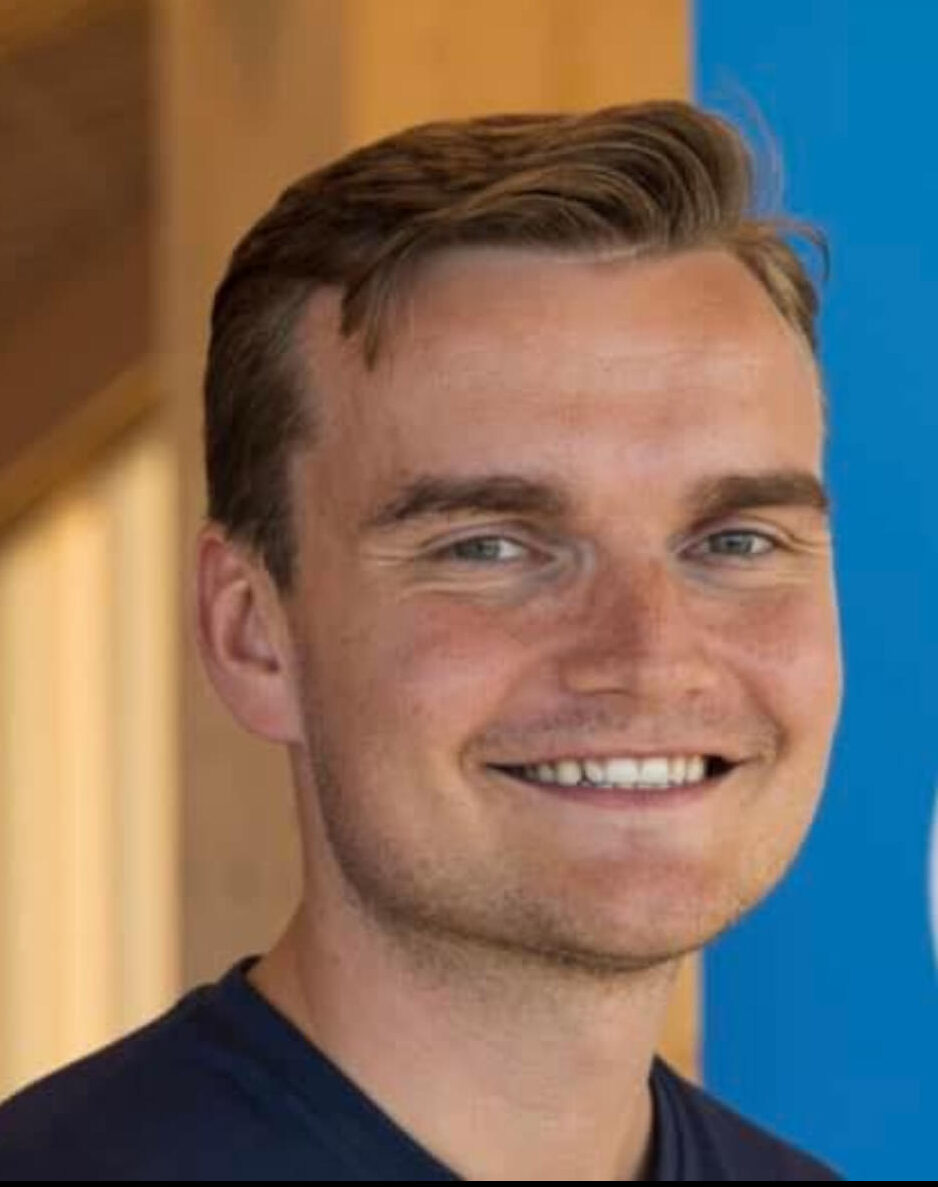 For Ole Johan Skare handlar fotball ikkje berre om trening, men om å ha ein plass å møte folk.